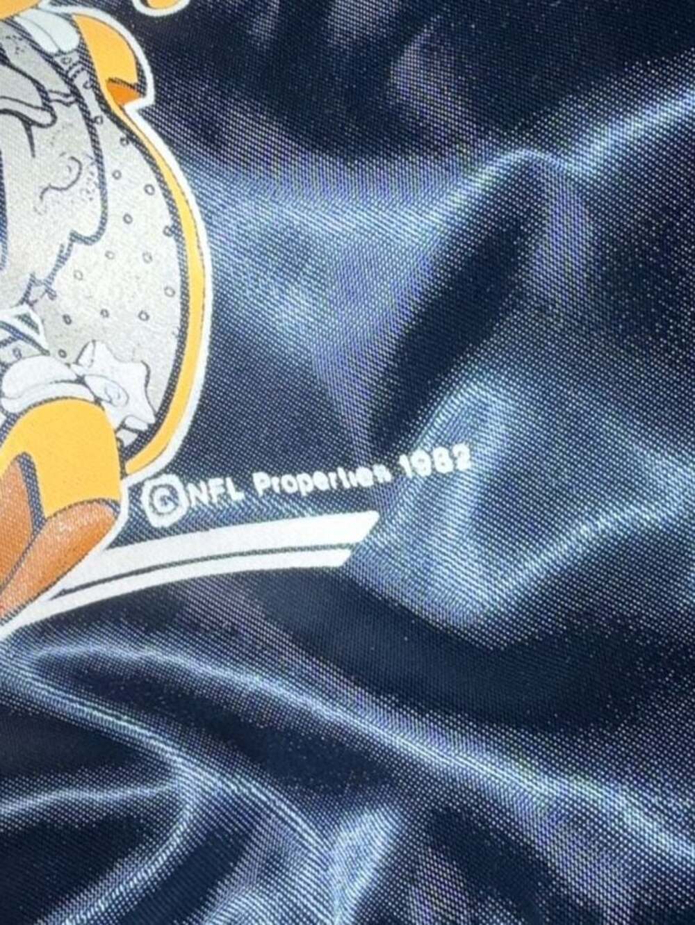 Vintage 1982 Chalk Line Dallas Cowboys NFL Huddles Satin Baby Jacket Size 6 Mont - Picture 5 of 5